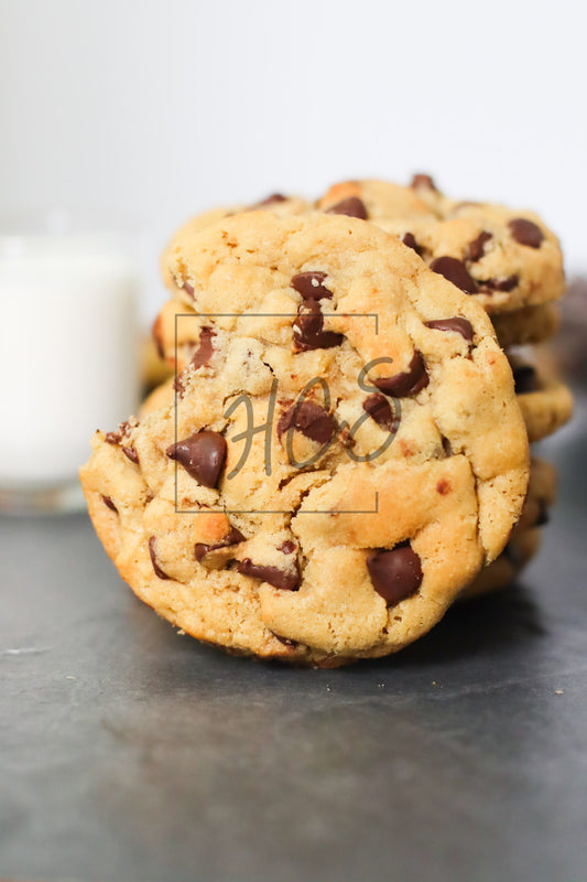 Soft and Gooey Chocolate Chip Cookies - Set 3 of 6